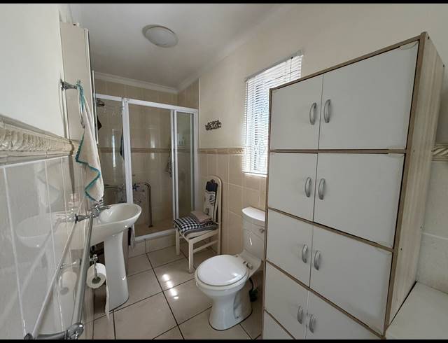 4 BEDROOM DUPLEX FOR SALE IN SCOTTBURGH CENTRAL